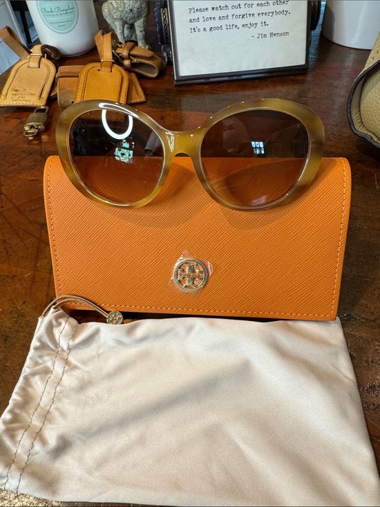 Tory Burch Accessories - Tory Burch Orange Tortoise Gradient Oversized Sunglasses with Hard and Soft Case